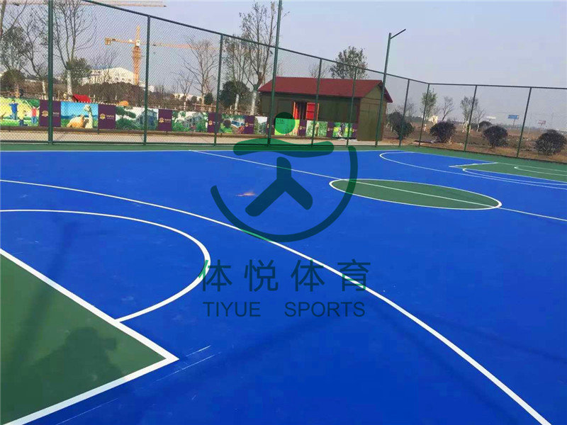 球場施工:塑膠跑道建設有各種類型，其中預制型塑膠跑道和其他跑道都有什么區別呢？